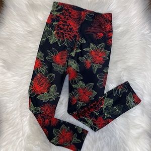 Feather Love Little Girls Capri Lehua Print Leggings